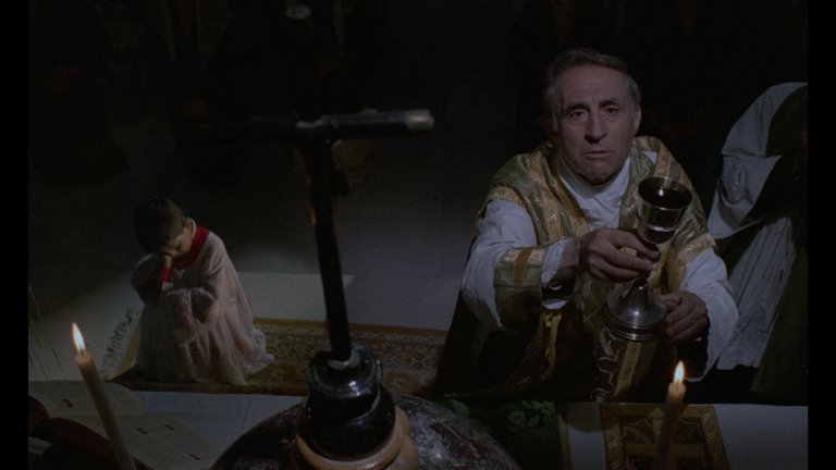 Screen capture from Cinema Paradiso