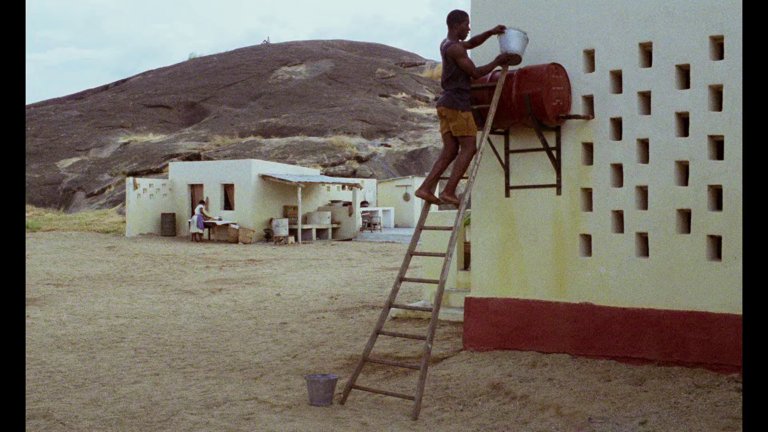 Screen capture from Chocolat