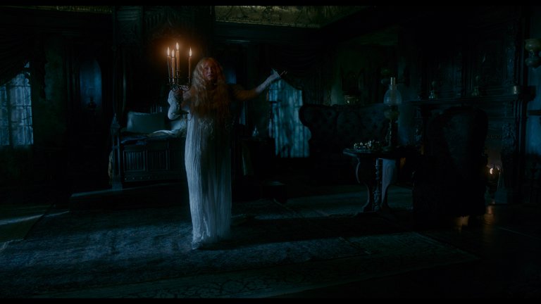 Screen capture from Crimson Peak