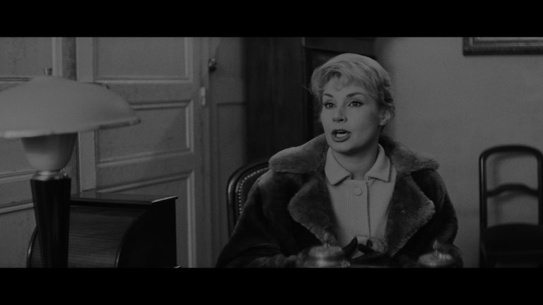 Screen capture from The 400 Blows with Antoine and Colette