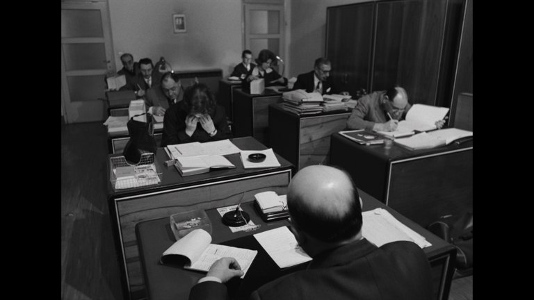 Screen capture from Il posto + I fidanzati