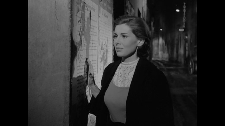 Screen capture from Le amiche