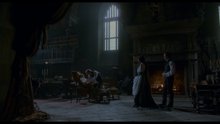 Screen capture from Crimson Peak