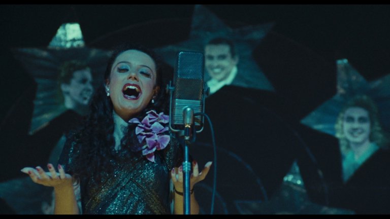 Screen capture from Roma