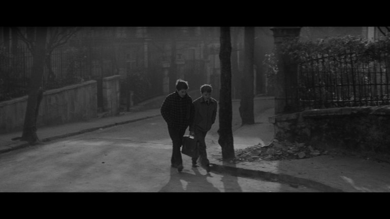 Screen capture from The 400 Blows with Antoine and Colette