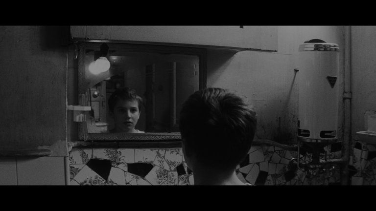 Screen capture from The 400 Blows with Antoine and Colette