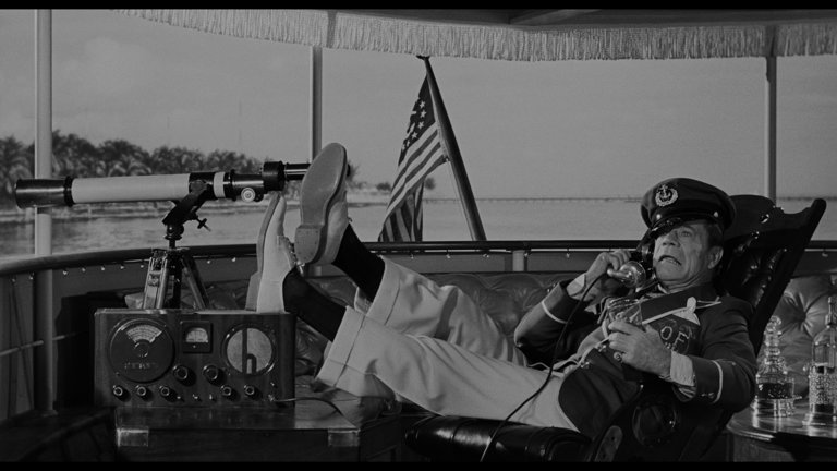 Screen capture from Some Like It Hot