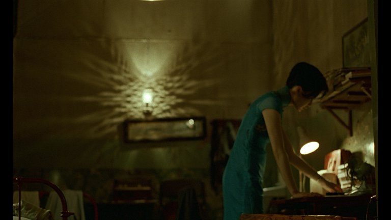 Screen capture from In the Mood for Love
