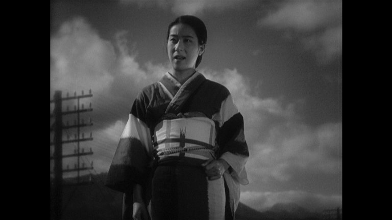 Screen capture from A Story of Floating Weeds / Floating Weeds: Two Films by Yasujiro Ozu