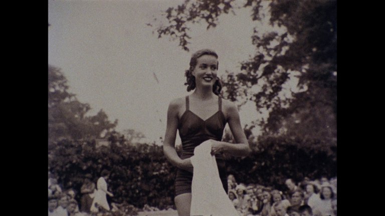 Screen capture from Grey Gardens