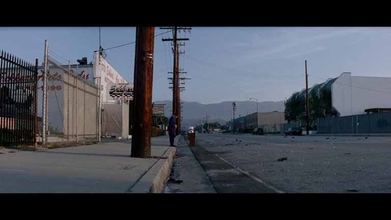 Screen capture from Punch-Drunk Love
