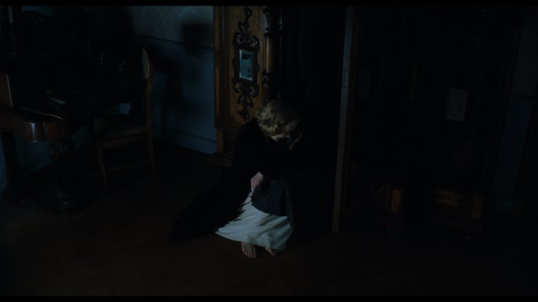 Screen capture from The Others