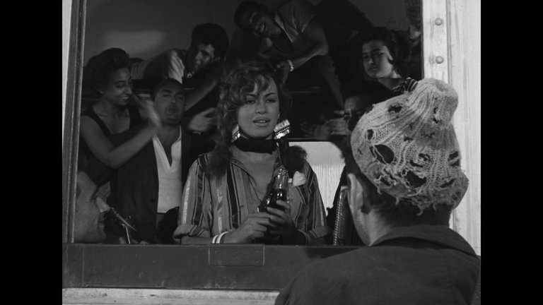 Screen capture from Cairo Station