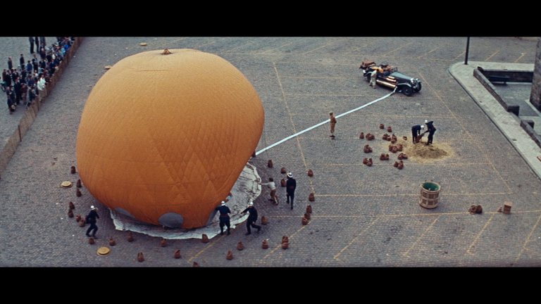 Screen capture from The Red Balloon and Other Stories: Five Films by Albert Lamorisse
