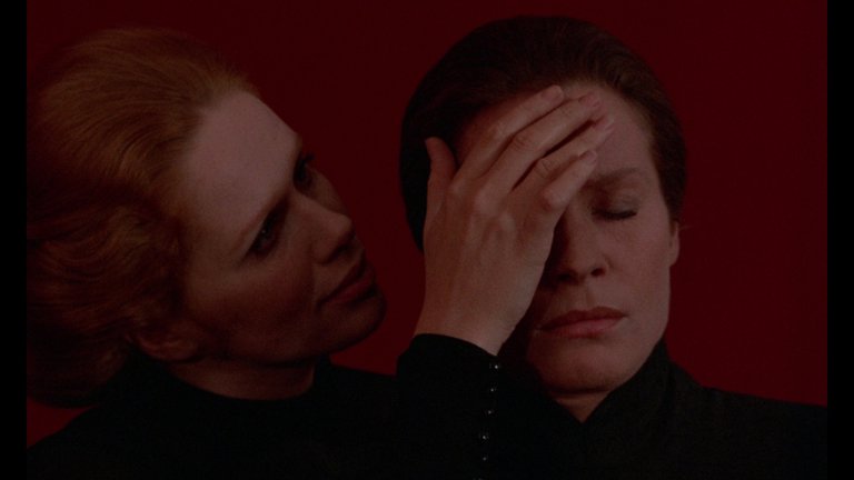 Screen capture from Cries and Whispers