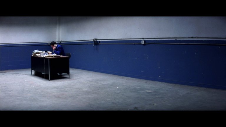 Screen capture from Punch-Drunk Love