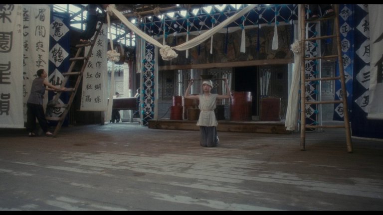 Screen capture from Farewell My Concubine