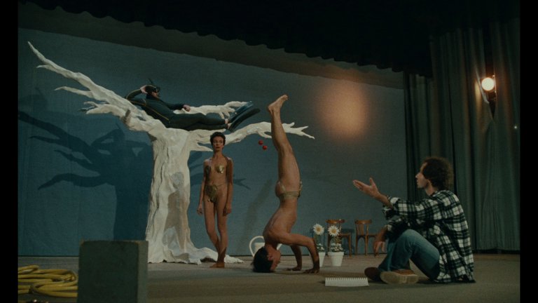 Screen capture from Inspector Lavardin