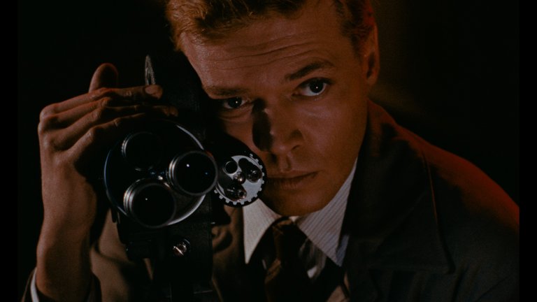 Screen capture from Peeping Tom