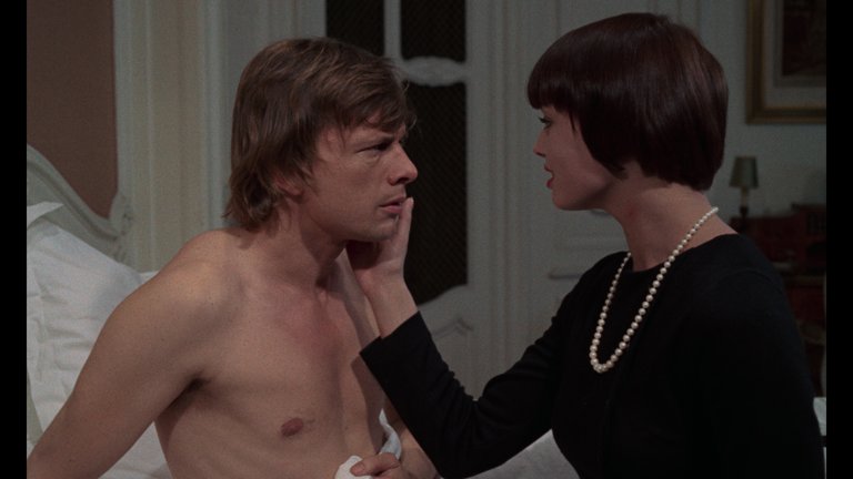 Screen capture from Daughters of Darkness
