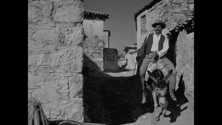 Screen capture from A River Called Titas / Dry Summer