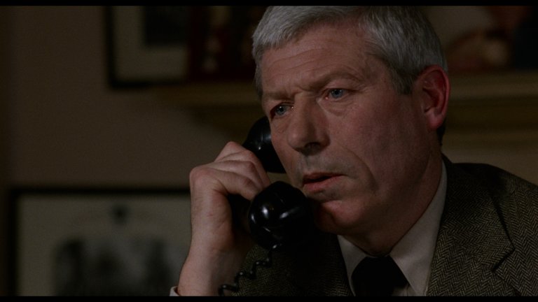 Screen capture from An American Werewolf in London