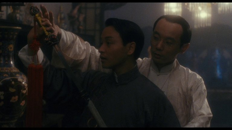Screen capture from Farewell My Concubine