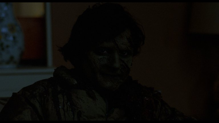 Screen capture from An American Werewolf in London