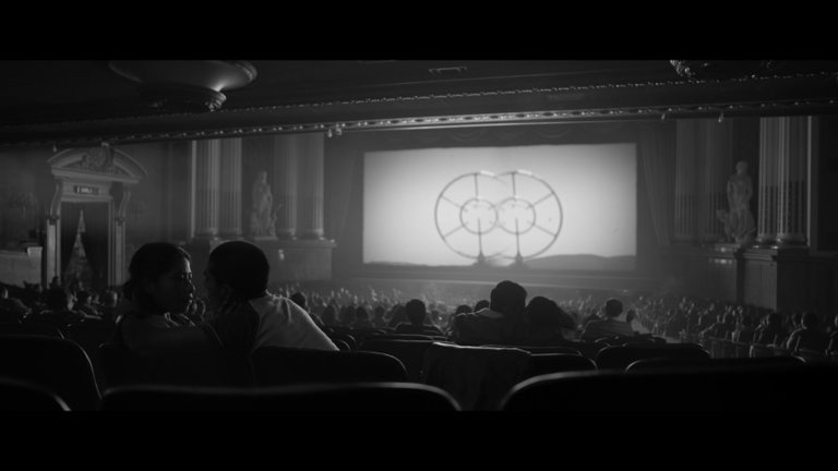 Screen capture from Roma