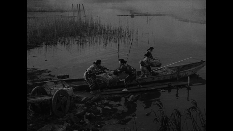 Screen capture from Ugetsu