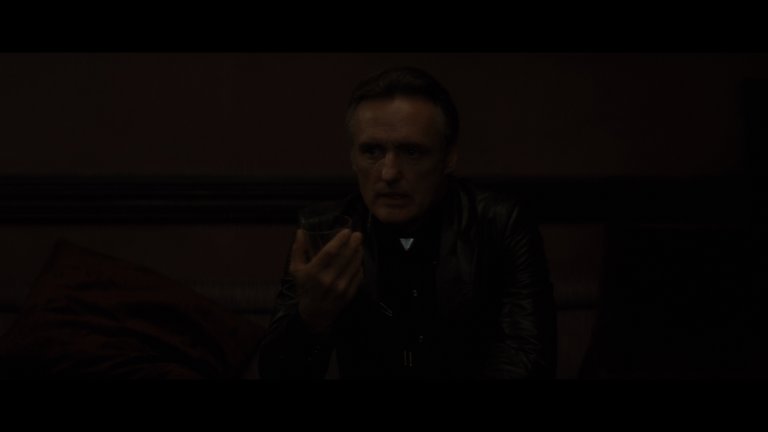 Screen capture from Blue Velvet