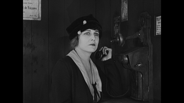 Screen capture from A Woman of Paris