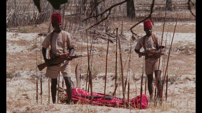 Screen capture from Emitaï