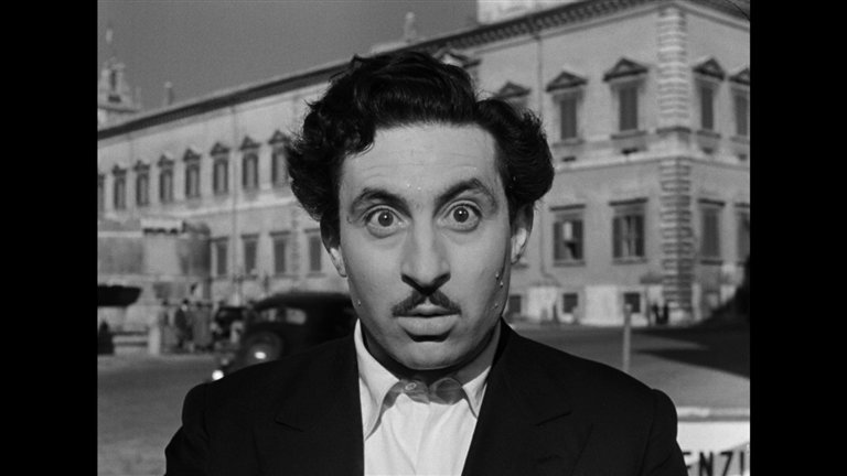 Screen capture from Essential Fellini