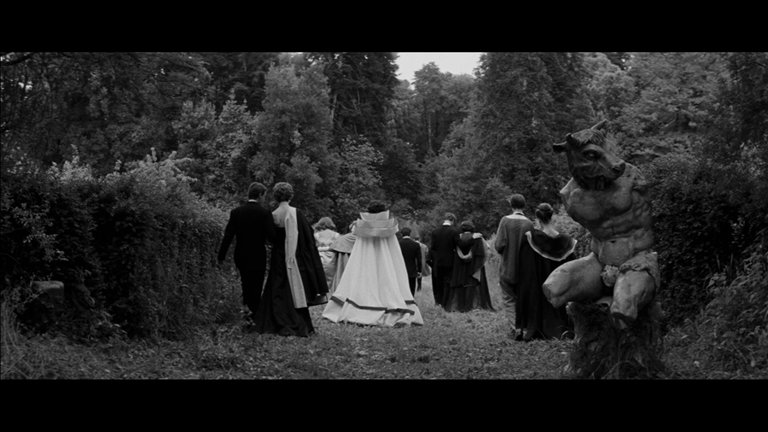 Screen capture from Essential Fellini