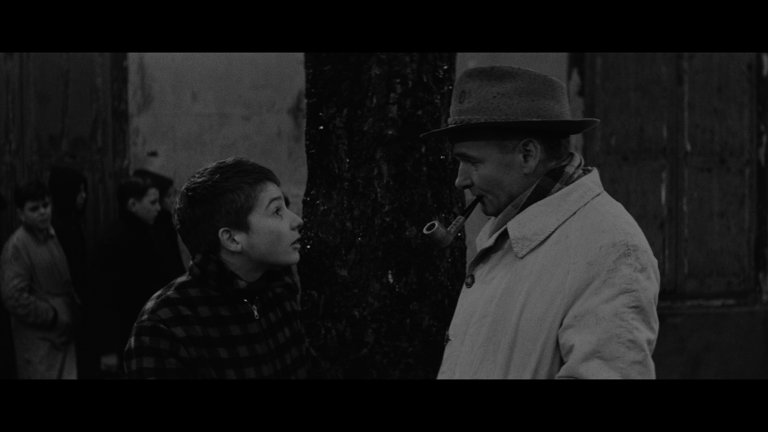 Screen capture from The 400 Blows with Antoine and Colette