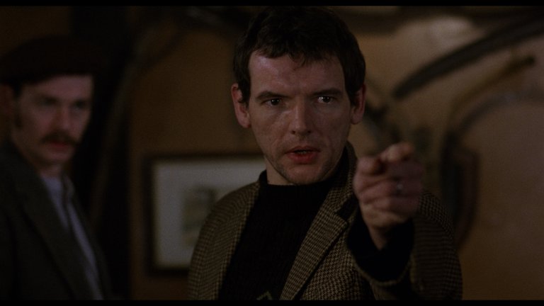 Screen capture from An American Werewolf in London