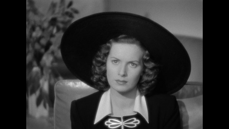 Screen capture from Dance, Girl, Dance
