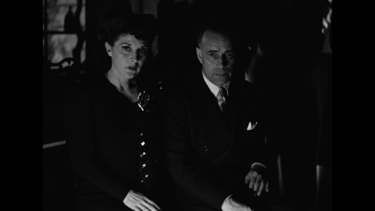 Screen capture from I Walked with a Zombie / The Seventh Victim: Produced by Val Lewton