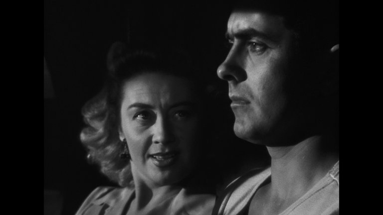 Screen capture from Nightmare Alley