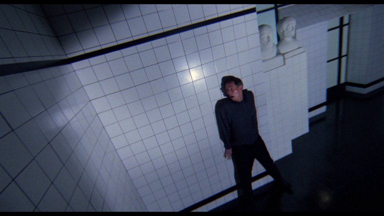 Screen capture from Edge of Sanity