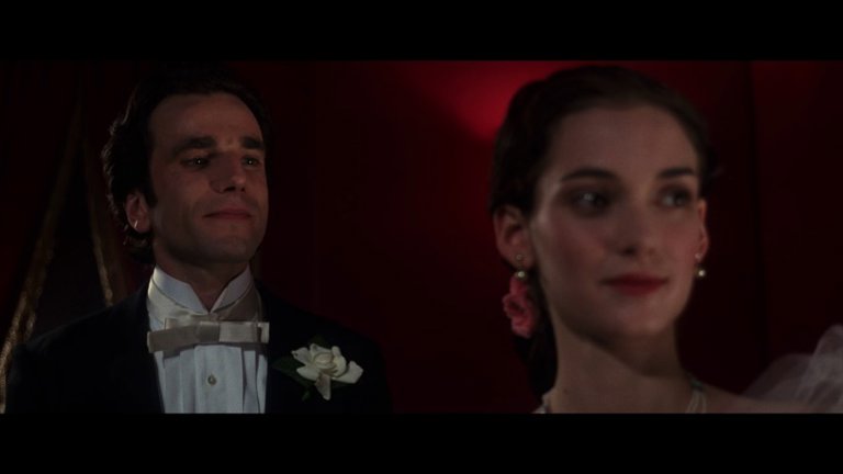 Screen capture from The Age of Innocence