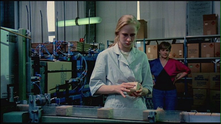 Screen capture from Aki Kaurismäki's Proletariat Trilogy