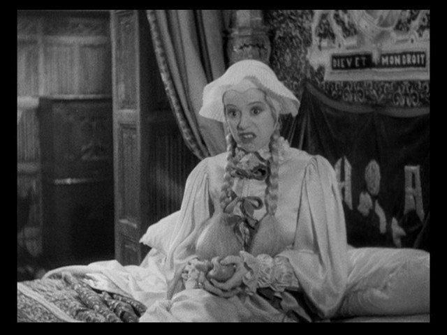 Screen capture from Alexander Korda's Private Lives