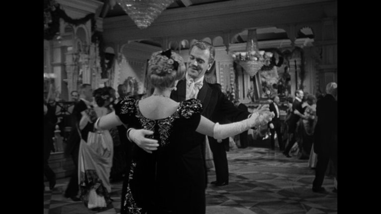 Screen capture from The Magnificent Ambersons