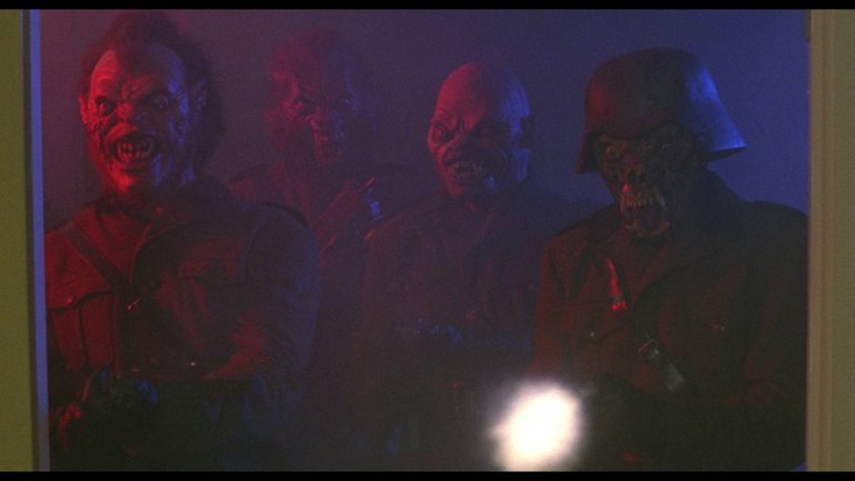 Screen capture from An American Werewolf in London