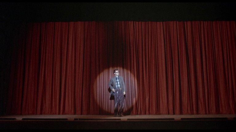 Screen capture from Annie Hall
