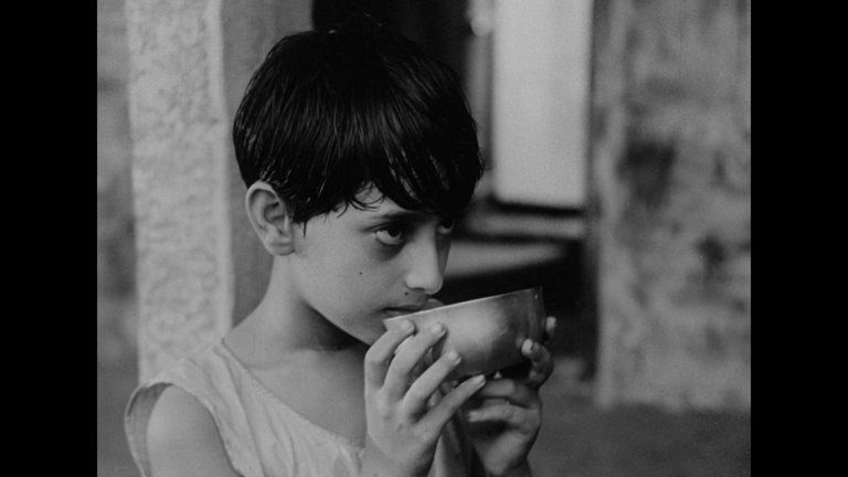 Screen capture from Aparajito