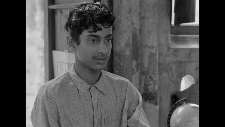 Screen capture from Aparajito