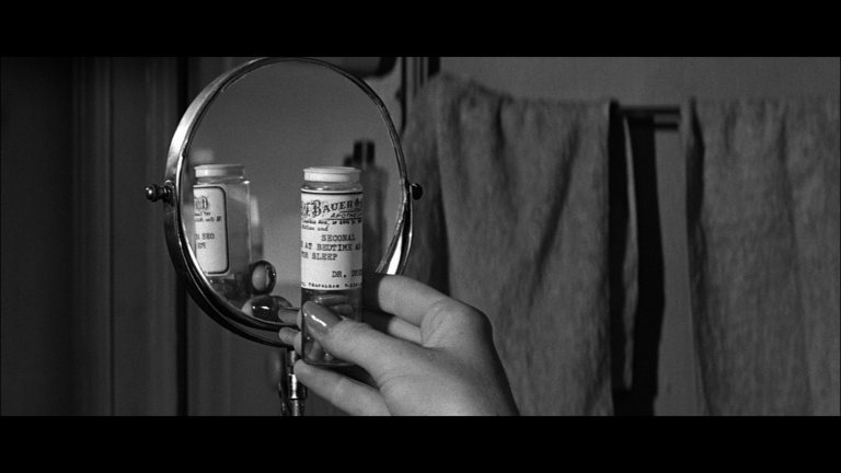 Screen capture from The Apartment